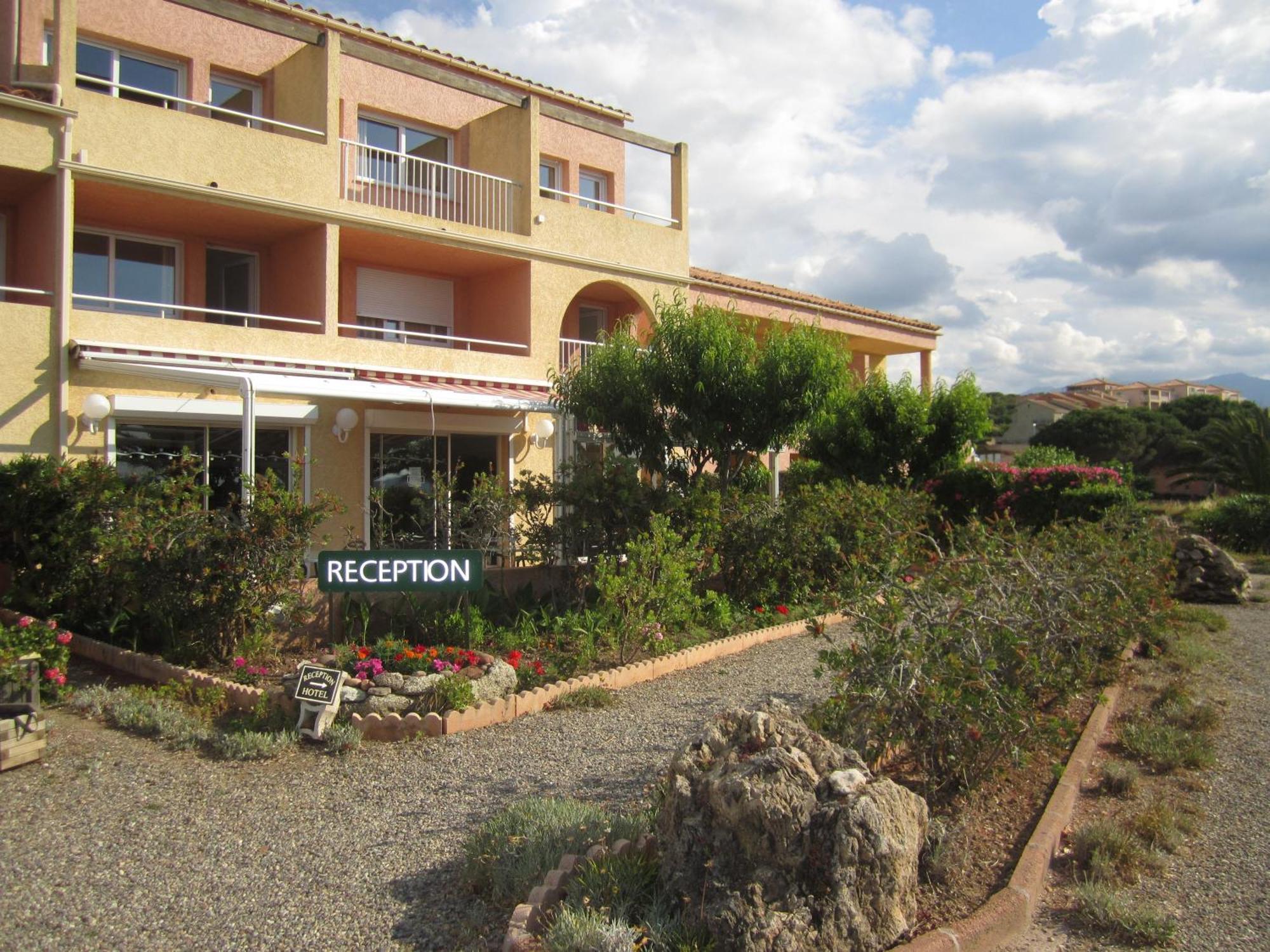 Hotel Les Galets Saint-Florent  Eksteriør billede